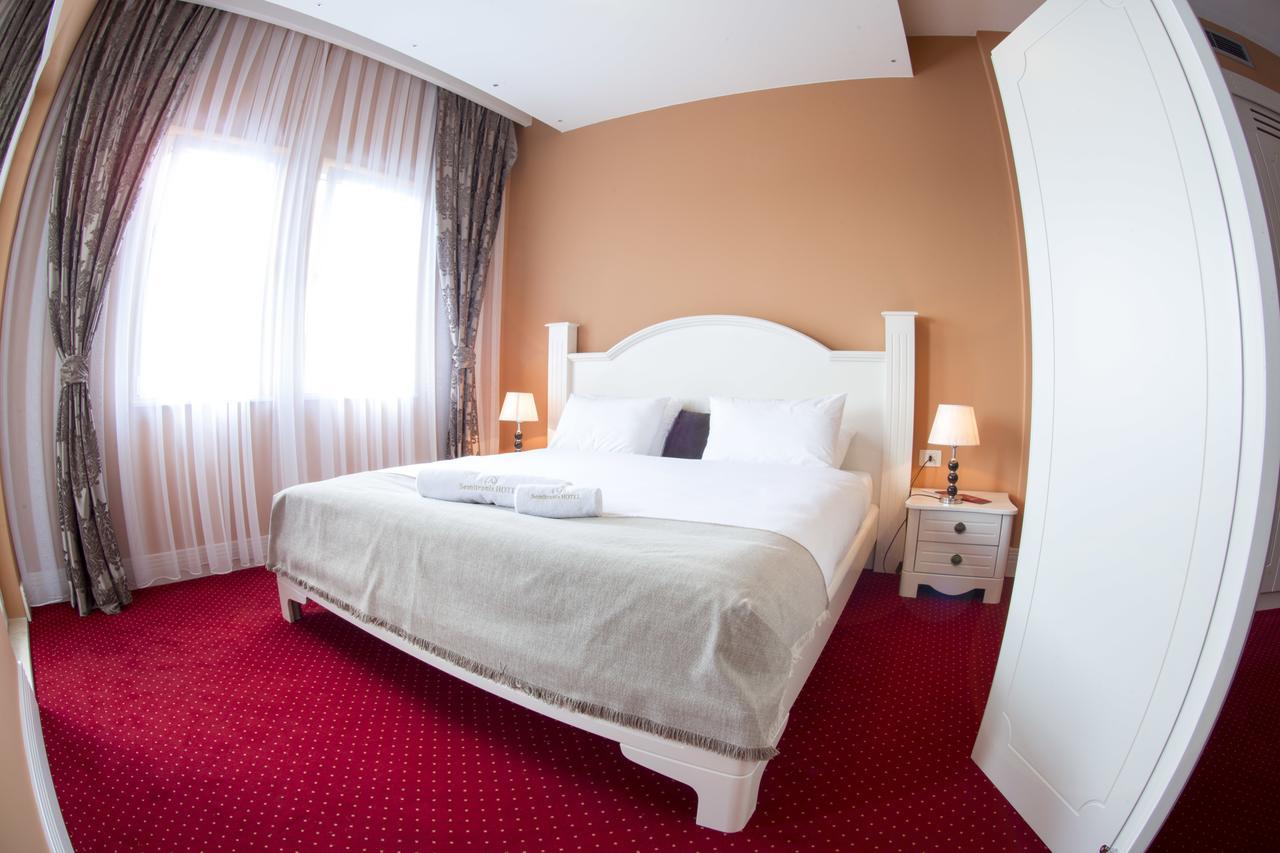 Semitronix Hotel Prishtina 프리슈티나 외부 사진